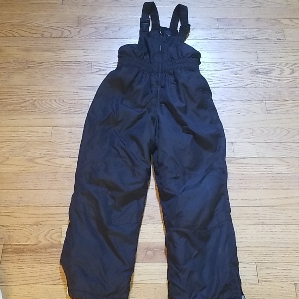 Plain black size medium snow pants